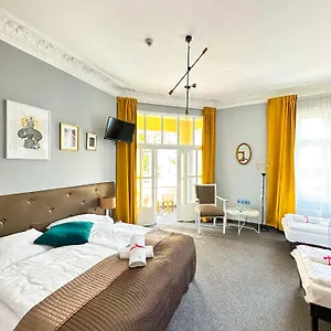 Expolis Residence - City Center - 24H #Betterthanyourex 3*, Poznań Polen